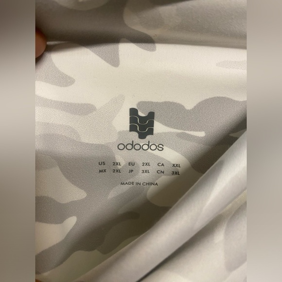 ‼️CAMO WORKOUT LEGGINGS‼️ - Picture 3 of 6